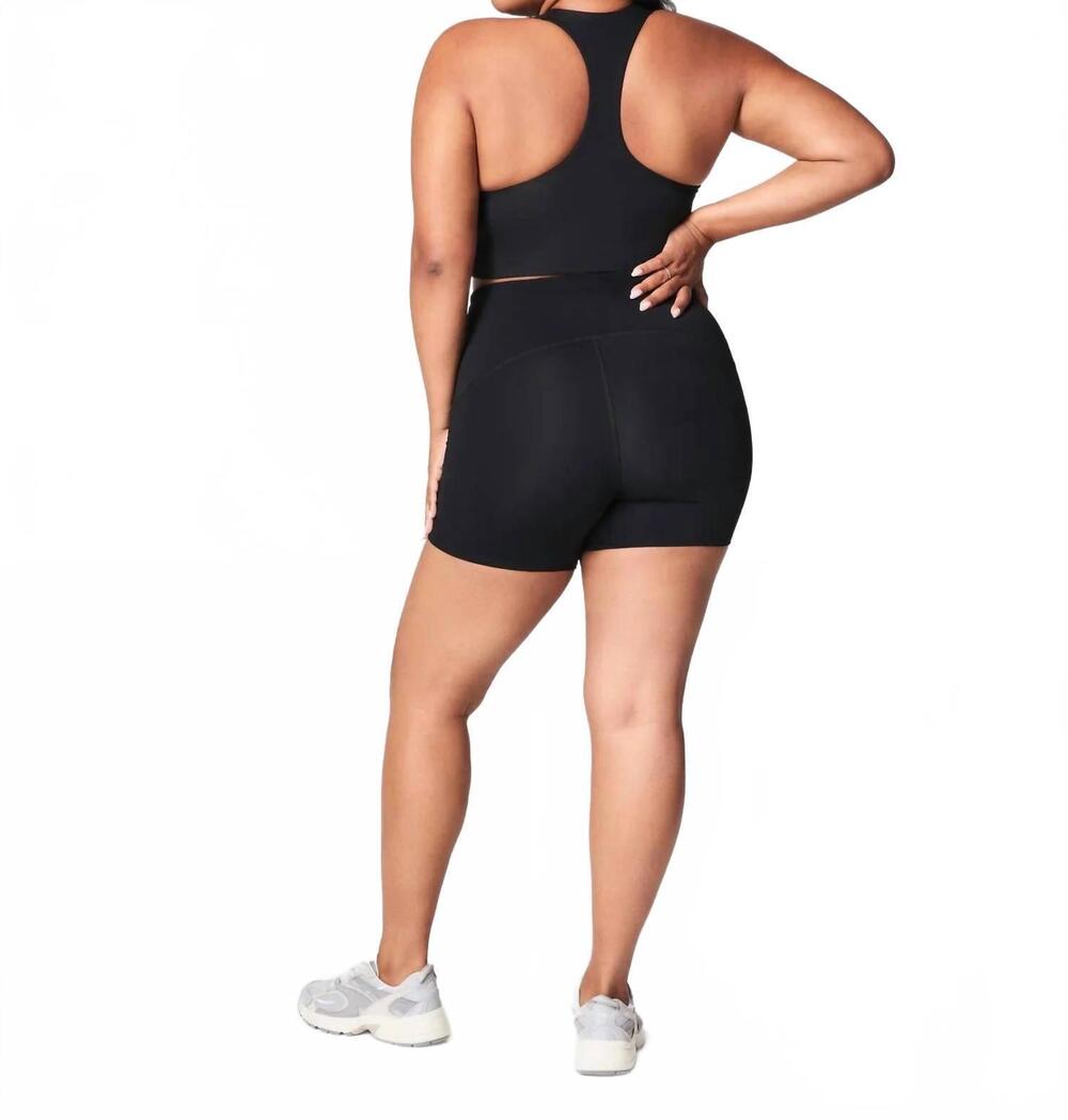NEW SPANX booty boost active biker shorts in very black - Picture 5 of 7